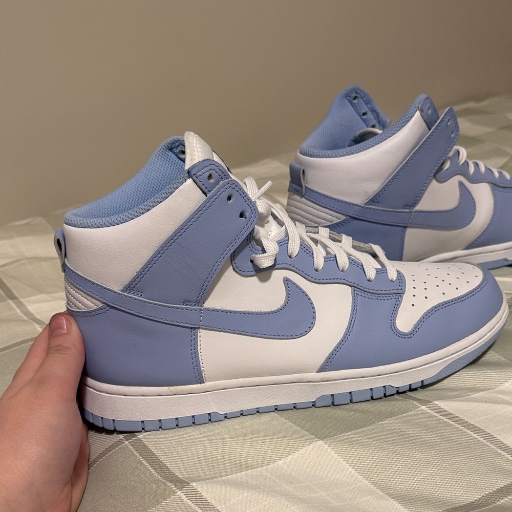 Nike High-Top Sneakers in White and Light Blue - Picture 8 of 12